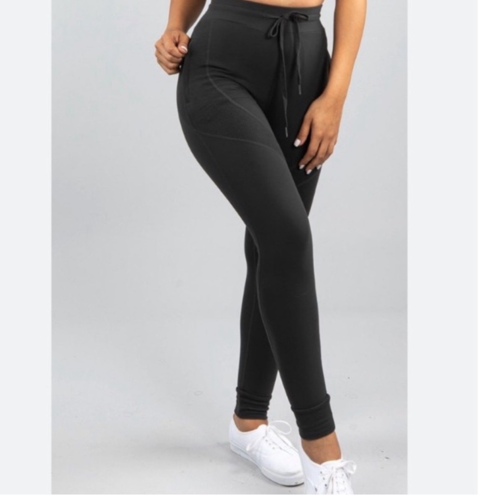 BuffBunny Wanderlust Jogger